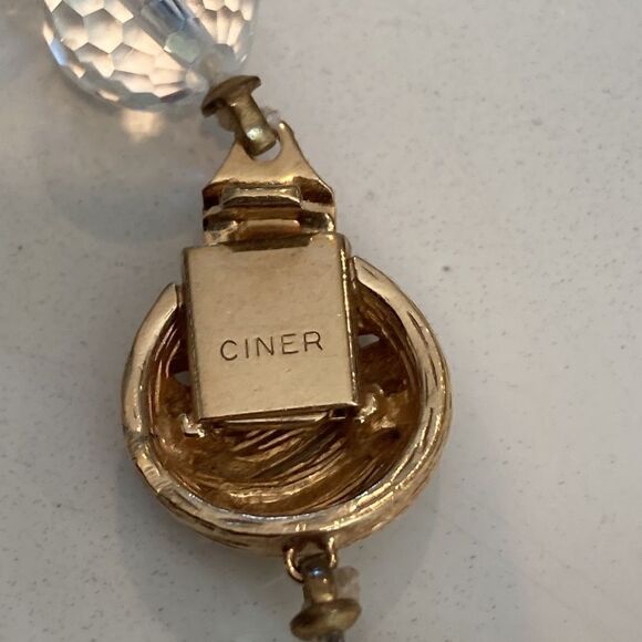 Vintage Ciner Crystal cut bead necklace with gold clasp - Picture 3 of 6